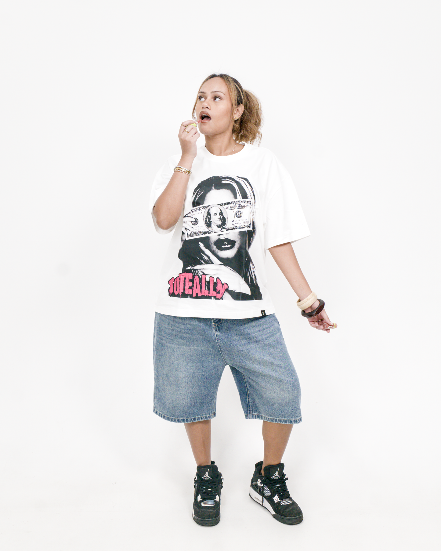 Pretty Girls Wear Toteally