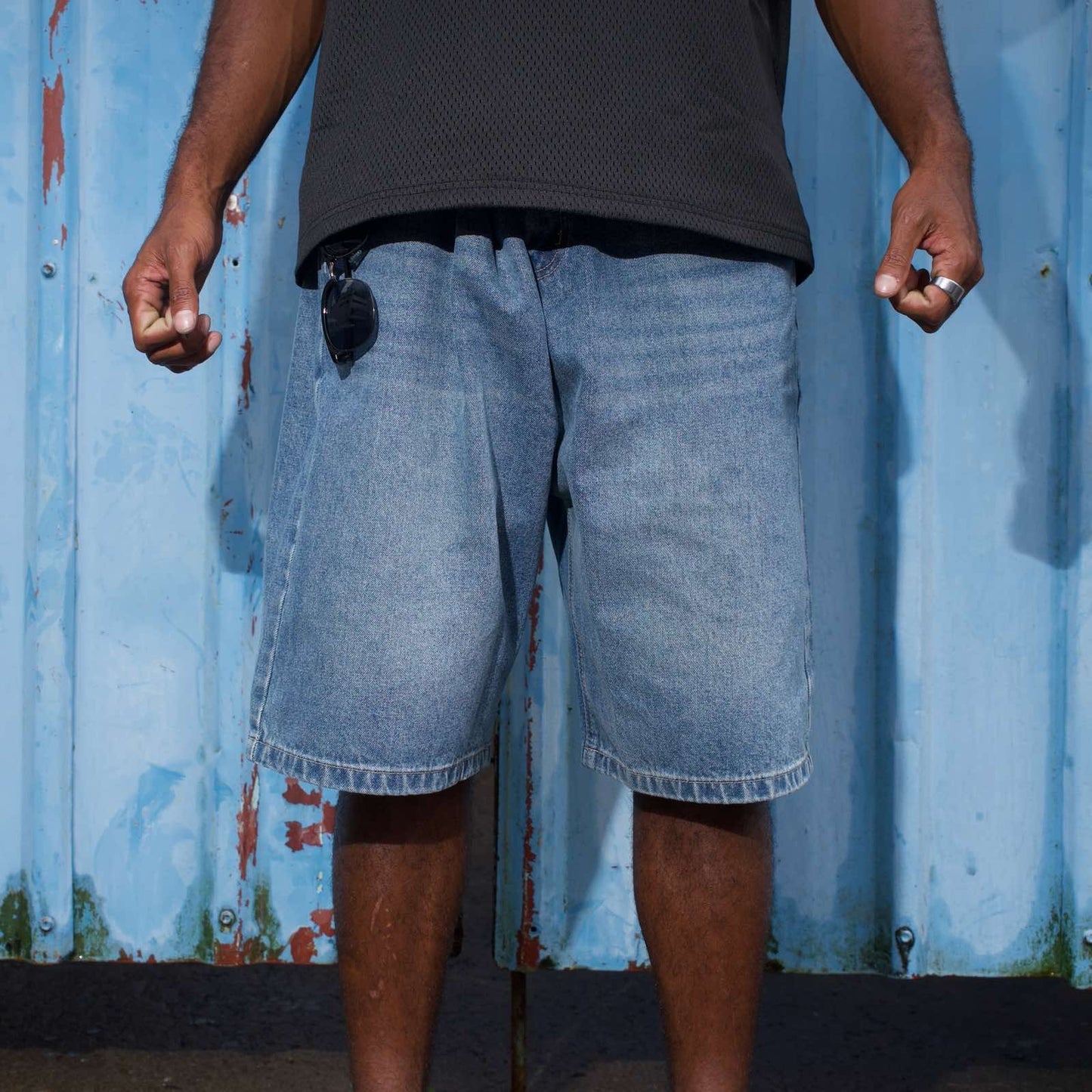 TOTEALLY LIGHT WASH JORTS