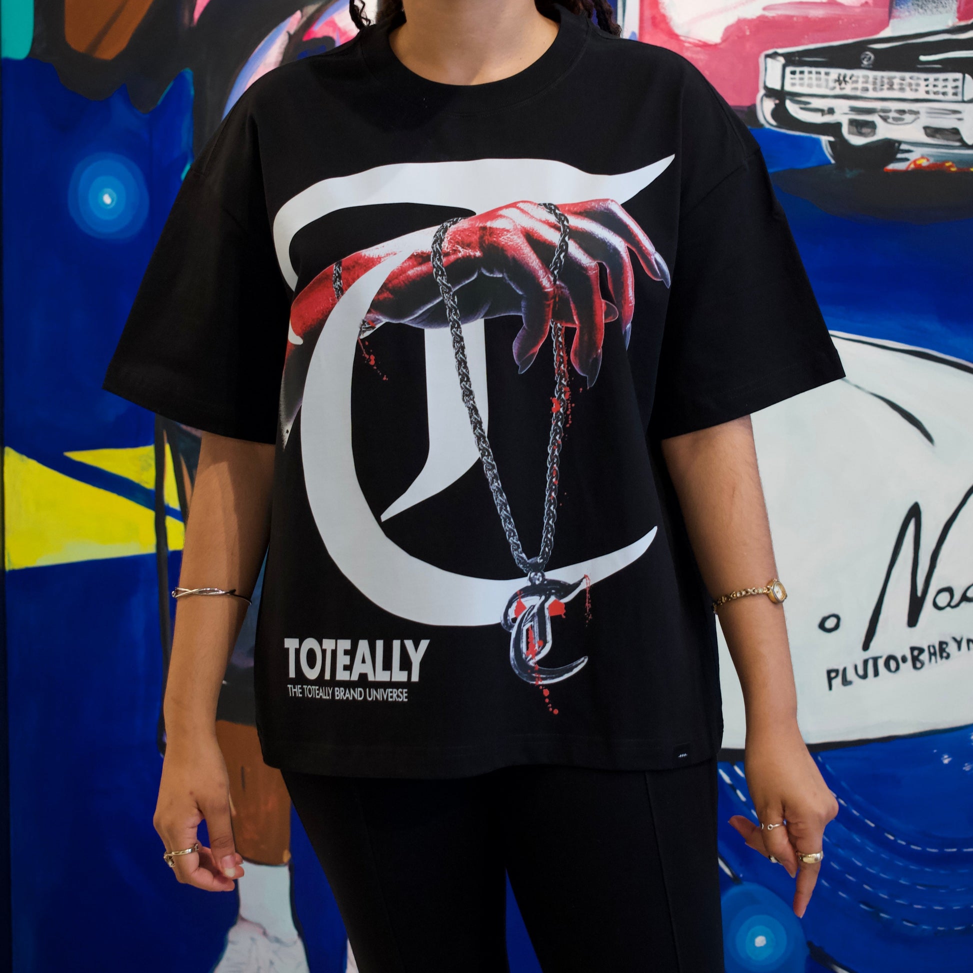 T-Chain T-Shirt | Oversized Streetwear Fashion Fiji