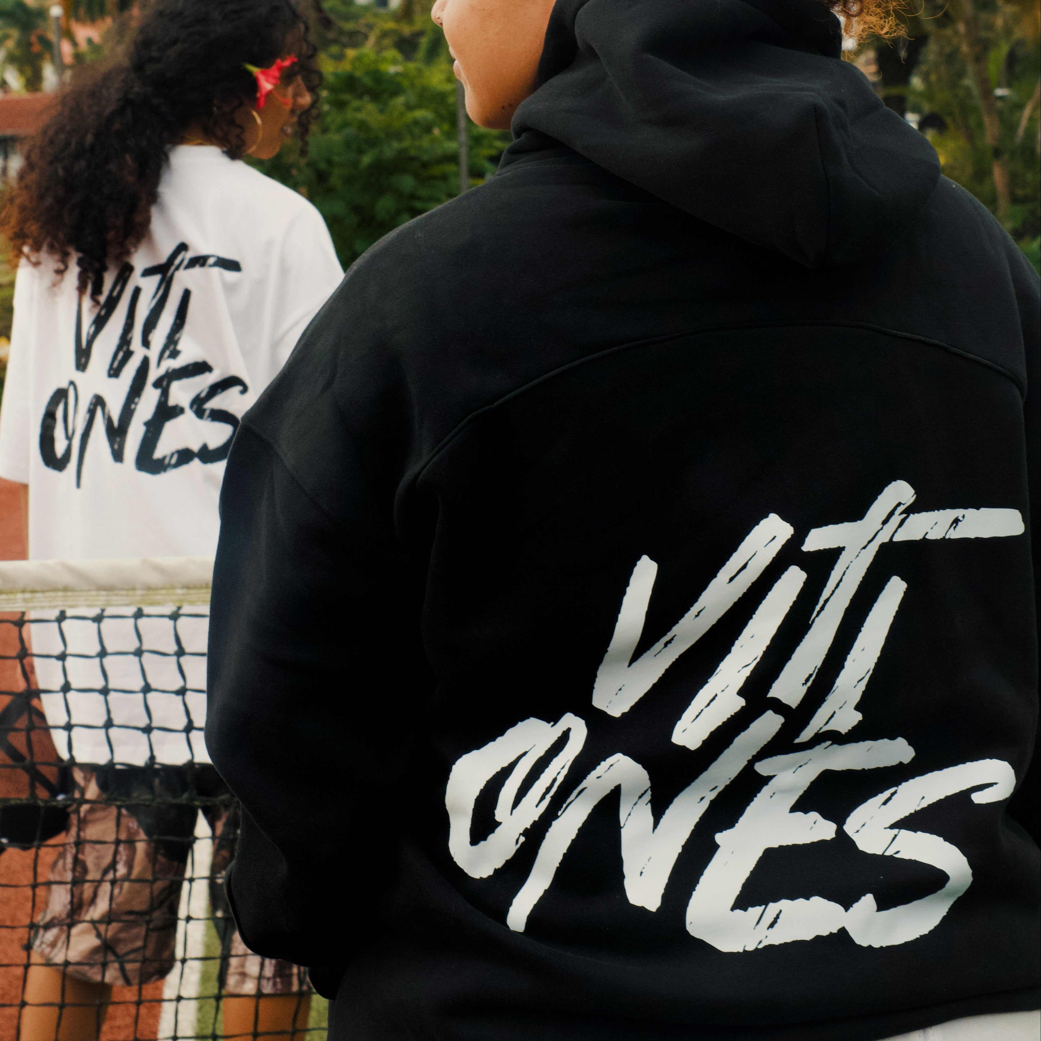 TIXS HOODIE