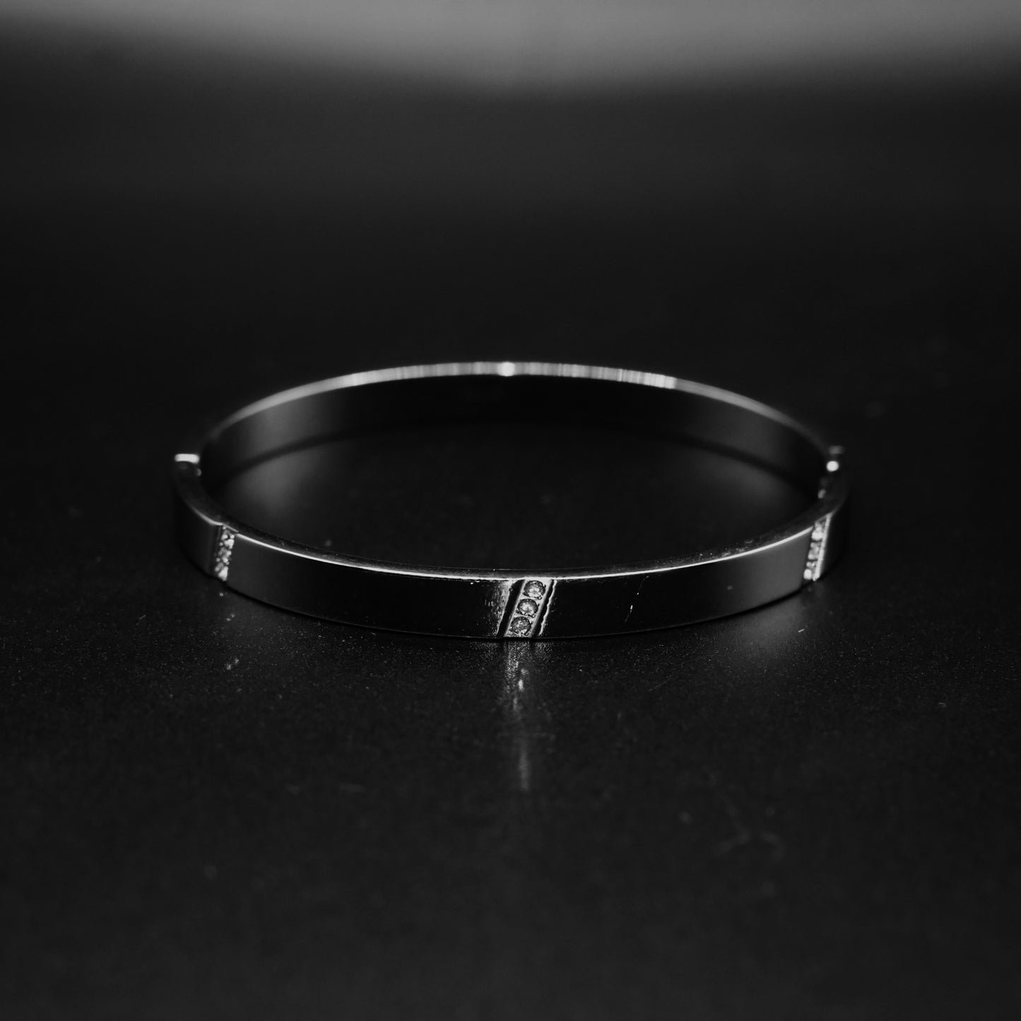 EBB BANGLE